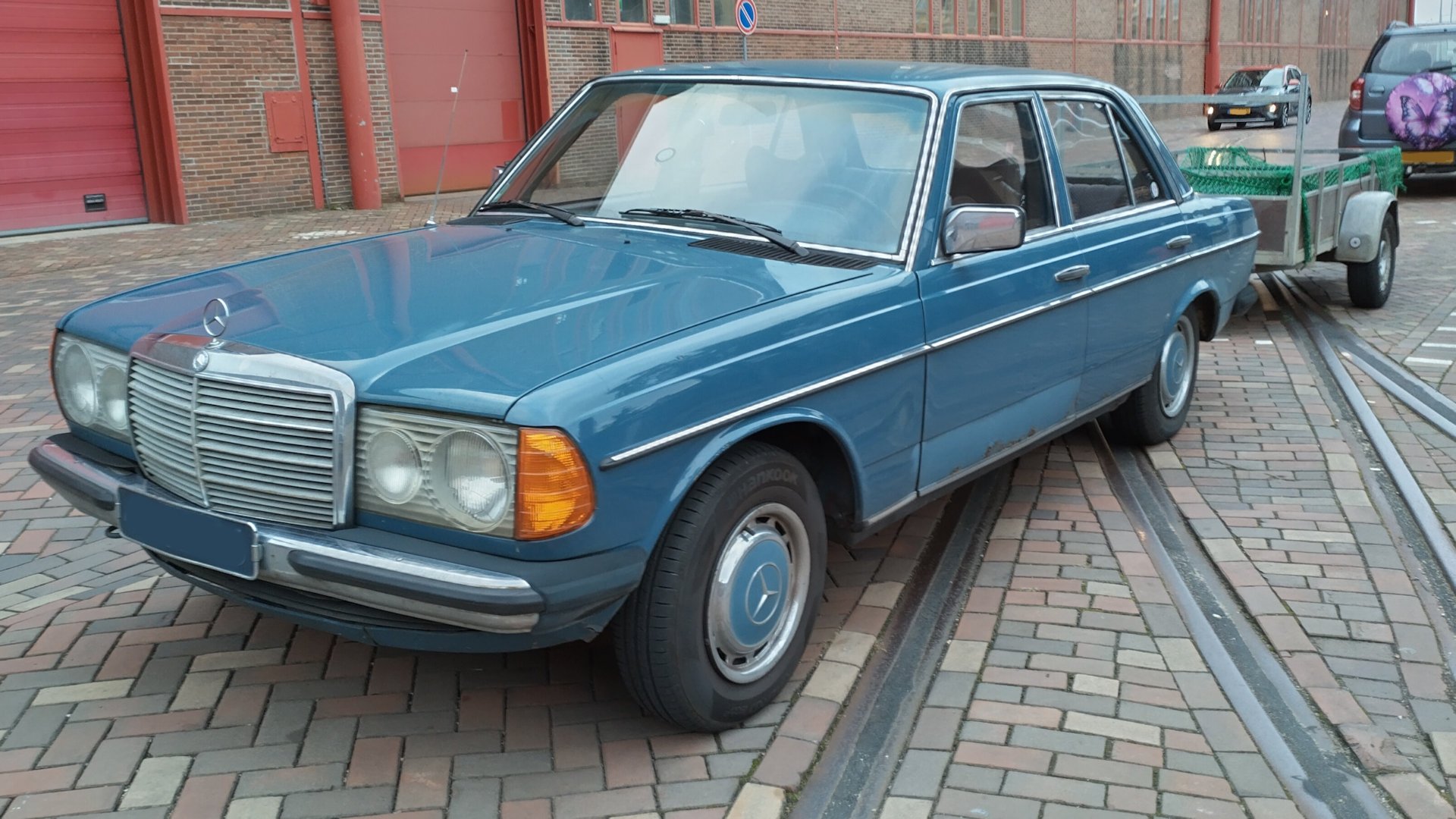Mercedes-Benz 200