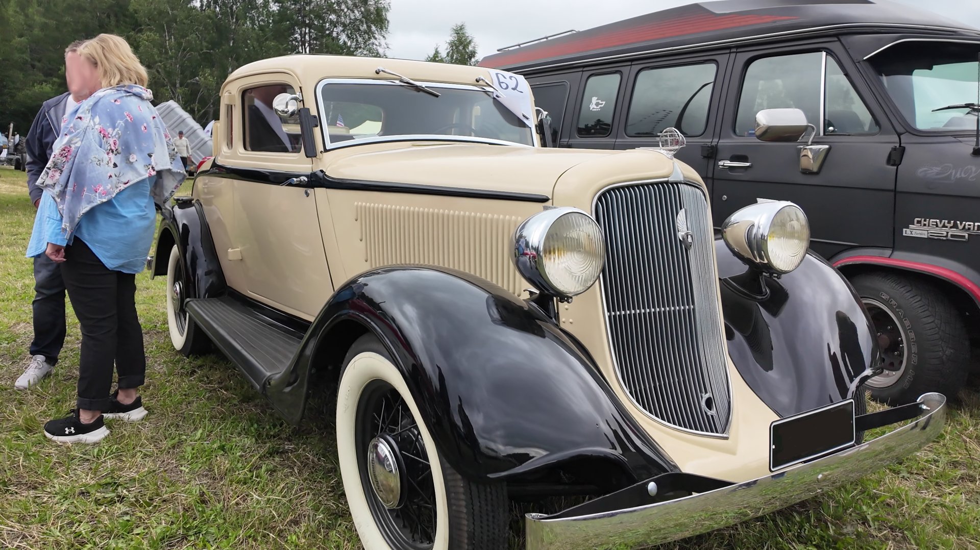 Ford Model 40 5-window Coupe