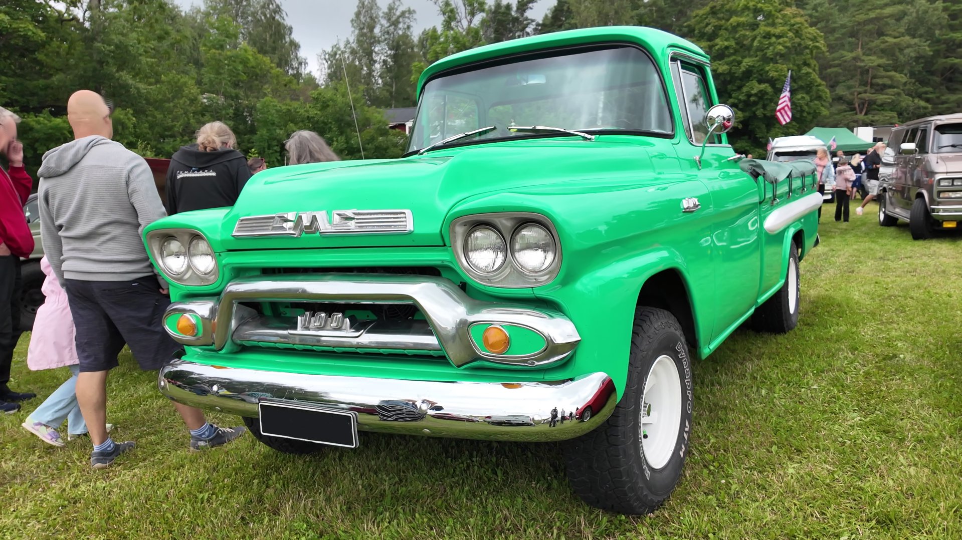 GMC 100