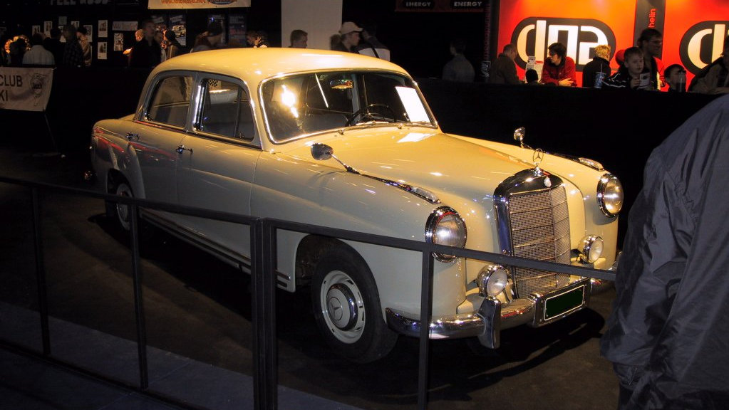 Mercedes-Benz 180