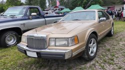 Lincoln Continental Mark VII