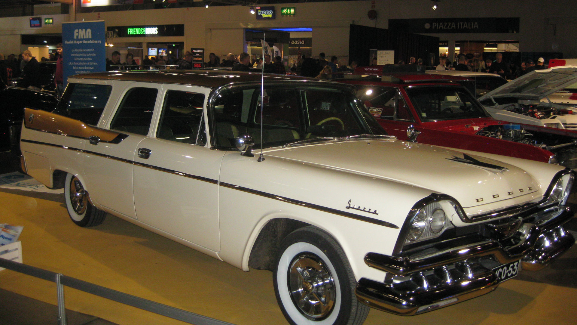 Dodge Suburban