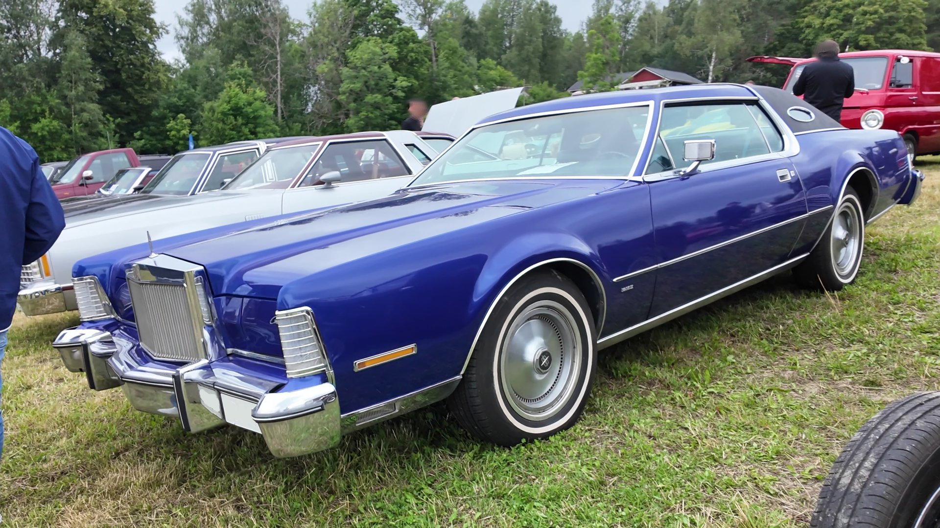 Lincoln Continental Mark IV
