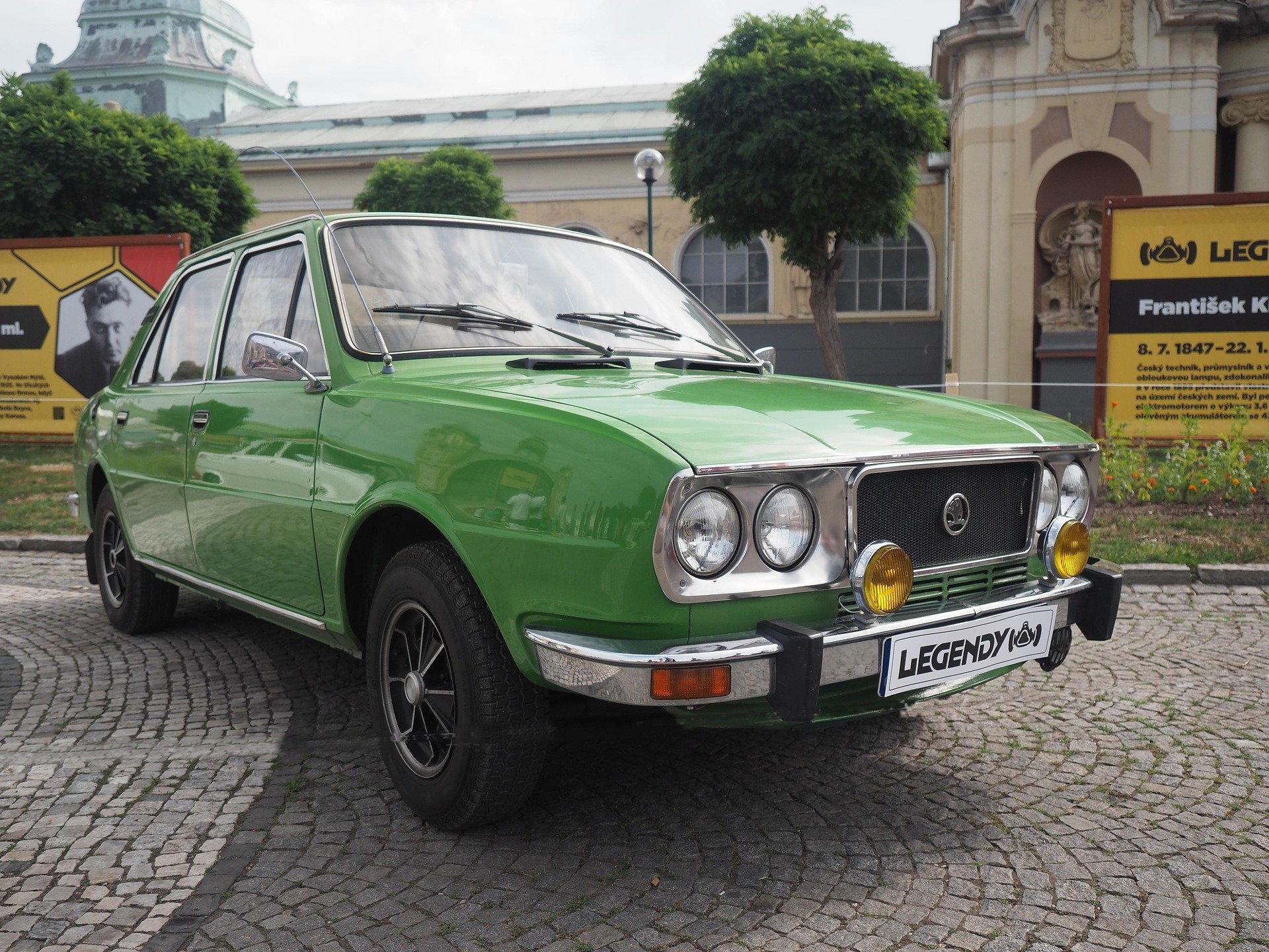 Škoda 120